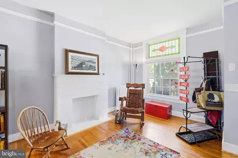 Living - 1303 Weldon Ave, Baltimore, MD 21211 photo 1 of 2