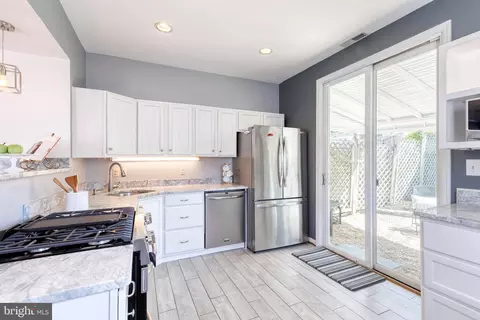 Kitchen - 1725 Byrd St, Baltimore, MD 21230 photo 4 of 7