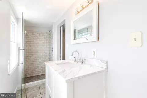 Bath - 1725 Byrd St, Baltimore, MD 21230 photo 4 of 4