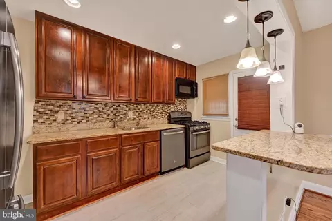 Kitchen - 2105 Cloville Ave, Baltimore, MD 21214 photo 1 of 3