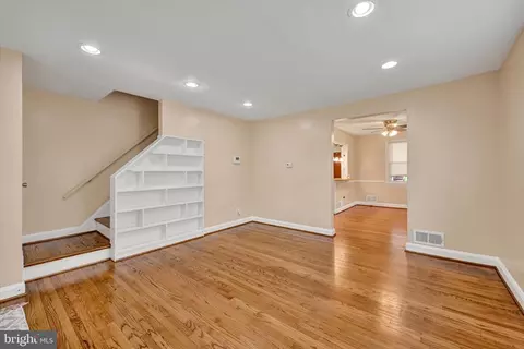 Living - 2105 Cloville Ave, Baltimore, MD 21214 photo 2 of 5