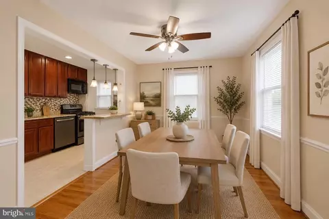 Dining - 2105 Cloville Ave, Baltimore, MD 21214 photo 1 of 1