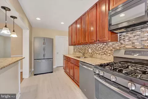 Kitchen - 2105 Cloville Ave, Baltimore, MD 21214 photo 3 of 3