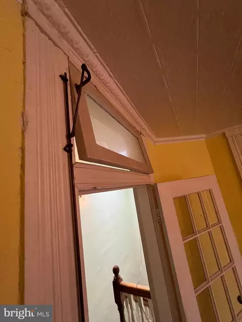 Entry Way - 1908 Madison Ave, Baltimore, MD 21217 photo 8 of 9
