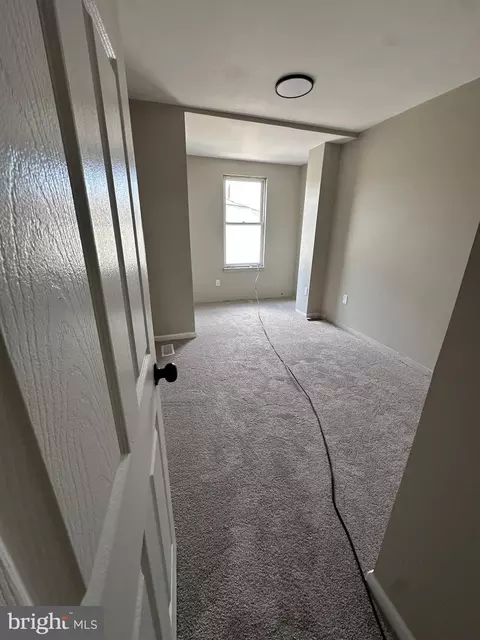 Entry Way - 1202 E Lafayette Ave, Baltimore, MD 21202 photo 4 of 5