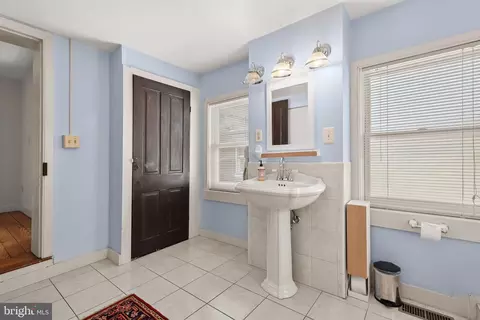 Bath - 30 E Henrietta St, Baltimore, MD 21230 photo 6 of 7