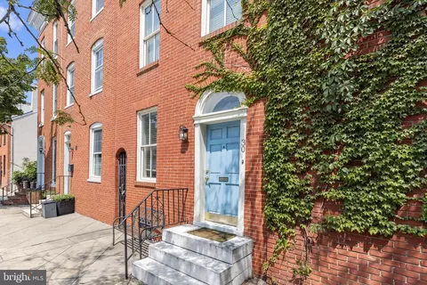 Exterior - 30 E Henrietta St, Baltimore, MD 21230 photo 1 of 2