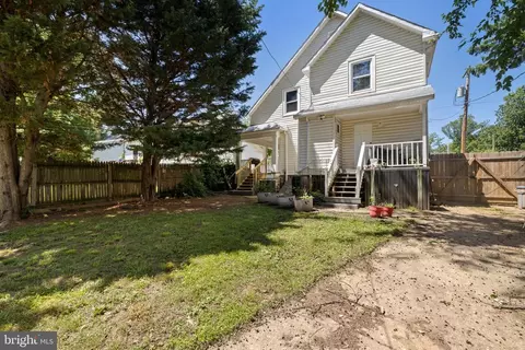 Exterior - 3901 W Cold Spring Ln W, Baltimore, MD 21215 photo 5 of 5