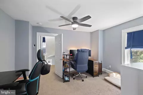 Entry Way - 3901 W Cold Spring Ln W, Baltimore, MD 21215 photo 1 of 5