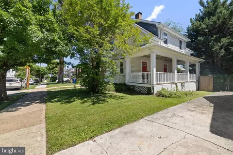 Exterior - 3901 W Cold Spring Ln W, Baltimore, MD 21215 photo 1 of 5