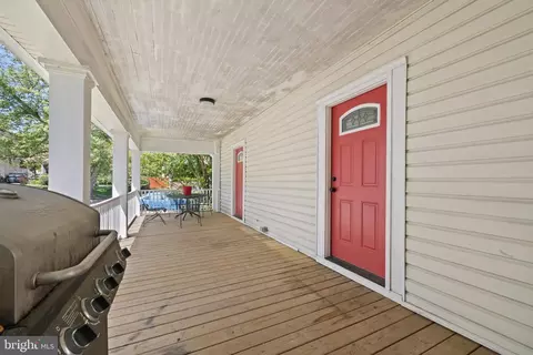 Exterior - 3901 W Cold Spring Ln W, Baltimore, MD 21215 photo 2 of 5