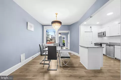 Entry Way - 3104 Lawnview Ave, Baltimore, MD 21213 photo 2 of 7