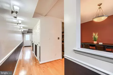 Entry Way - 624 Jasper St, Baltimore, MD 21201 photo 2 of 5