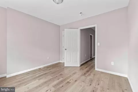 Entry Way - 2815 E Madison St, Baltimore, MD 21205 photo 2 of 8