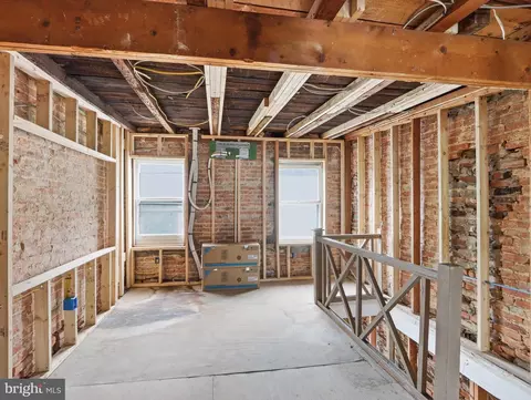 Entry Way - 642 Melvin Dr, Baltimore, MD 21230 photo 6 of 6