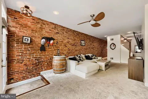 Other - 802 E Fort Ave, Baltimore, MD 21230 photo 2 of 14