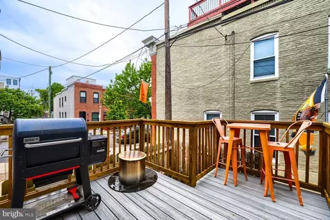 Exterior - 802 E Fort Ave, Baltimore, MD 21230 photo 5 of 6