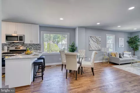 Dining - 4906 Grindon Ave, Baltimore, MD 21214 photo 1 of 2