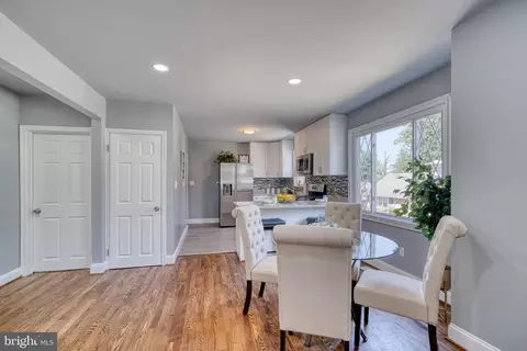 Dining - 4906 Grindon Ave, Baltimore, MD 21214 photo 2 of 2