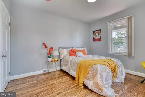 Bedroom - 4906 Grindon Ave, Baltimore, MD 21214 photo 1 of 8