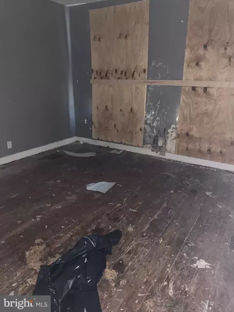 Entry Way - 3434 Edmondson Ave, Baltimore, MD 21229 photo 1 of 1