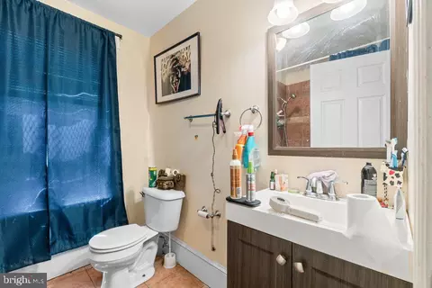 Entry Way - 30 E 25th St, Baltimore, MD 21218 photo 4 of 5