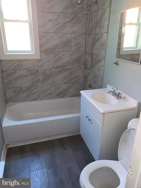 Bath - 133 Denison St, Baltimore, MD 21229 photo 1 of 2