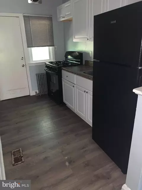 Kitchen - 133 Denison St, Baltimore, MD 21229 photo 1 of 2