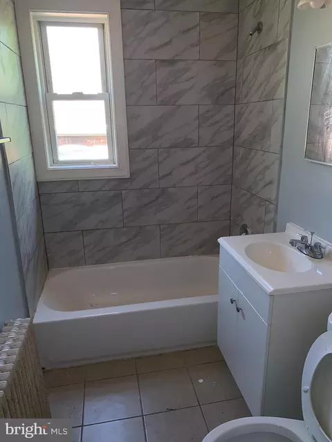 Bath - 133 Denison St, Baltimore, MD 21229 photo 2 of 2