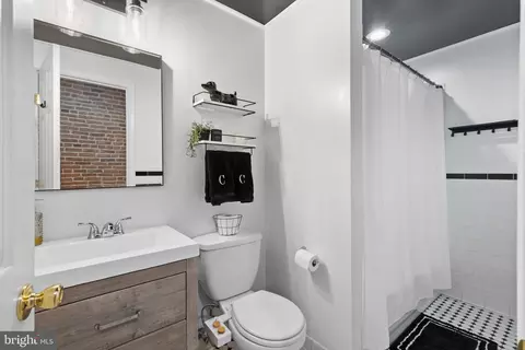 Bath - 1930 Light St, Baltimore, MD 21230 photo 2 of 2