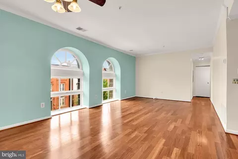 1714 Park Ave #403, Baltimore, MD 21217