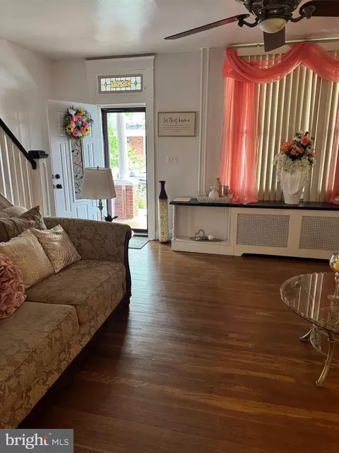 Entry Way - 3217 Ramona Ave, Baltimore, MD 21213 photo 1 of 11