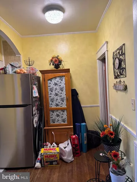 Entry Way - 3217 Ramona Ave, Baltimore, MD 21213 photo 2 of 11