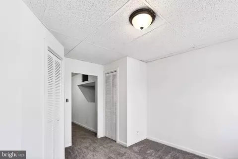 Entry Way - 407 Lynn Ave, Baltimore, MD 21223 photo 3 of 5