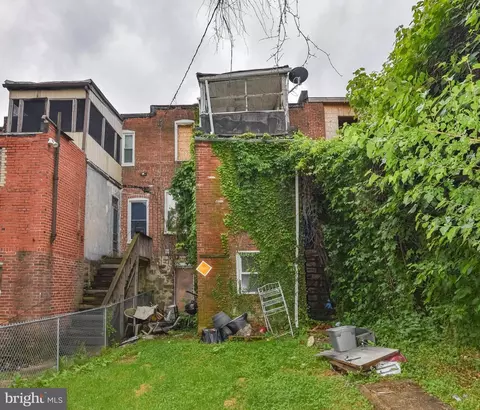 Exterior - 2470 Keyworth Ave, Baltimore, MD 21215 photo 4 of 4