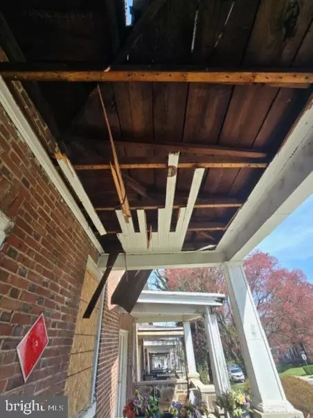 Exterior - 2470 Keyworth Ave, Baltimore, MD 21215 photo 2 of 4