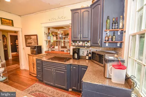 Kitchen - 24 Merrymount Rd, Baltimore, MD 21210 photo 2 of 4
