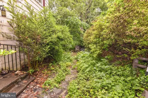 Exterior - 24 Merrymount Rd, Baltimore, MD 21210 photo 6 of 7