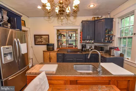 Kitchen - 24 Merrymount Rd, Baltimore, MD 21210 photo 3 of 4