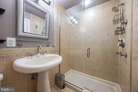 Bath - 1933 Fleet St, Baltimore, MD 21231 photo 4 of 5