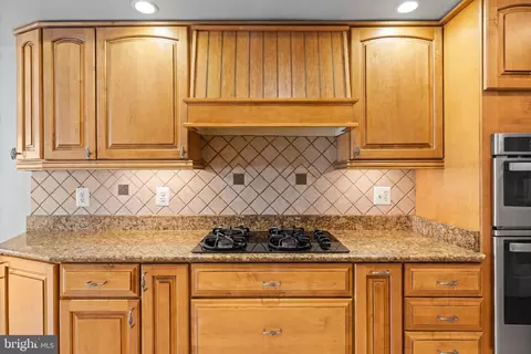 Kitchen - 1933 Fleet St, Baltimore, MD 21231 photo 2 of 7