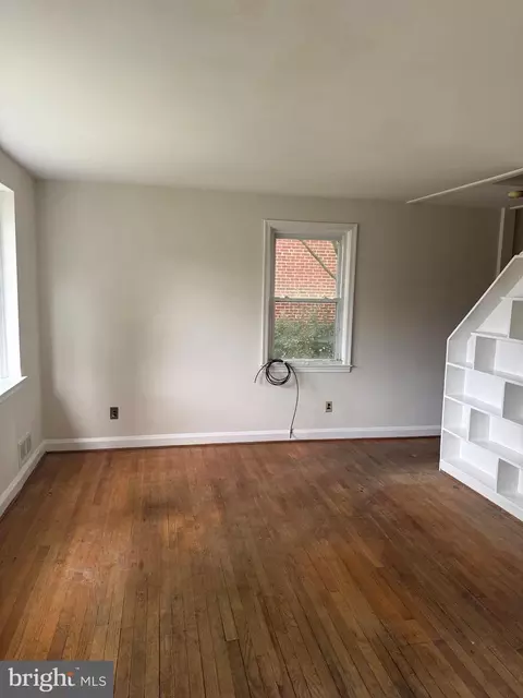 Living - 2119 Cloville Ave, Baltimore, MD 21214 photo 1 of 3