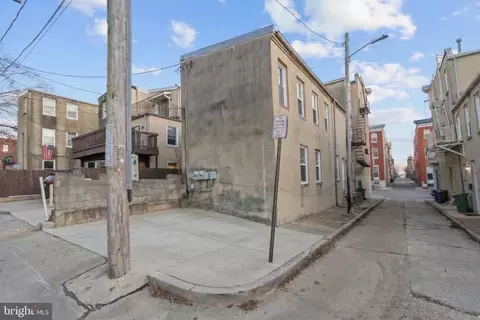 Exterior - 2024 E Baltimore St E, Baltimore, MD 21231 photo 1 of 1