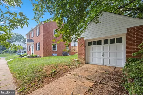 Exterior - 5306 Brabant Rd, Baltimore, MD 21229 photo 6 of 8