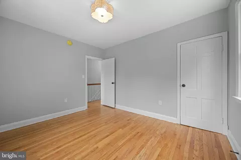 Bedroom - 5306 Brabant Rd, Baltimore, MD 21229 photo 3 of 4