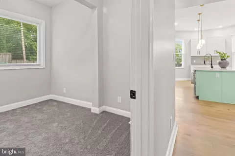 Entry Way - 5503 Stuart Ave, Baltimore, MD 21215 photo 7 of 12