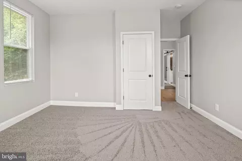 Entry Way - 5503 Stuart Ave, Baltimore, MD 21215 photo 9 of 12