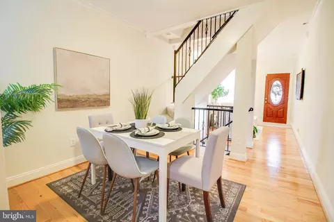 Dining - 934 Binney St, Baltimore, MD 21224 photo 1 of 2