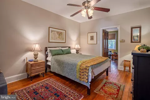 Bedroom - 1141 Riverside Ave, Baltimore, MD 21230 photo 3 of 7