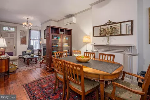 Dining - 1141 Riverside Ave, Baltimore, MD 21230 photo 2 of 2